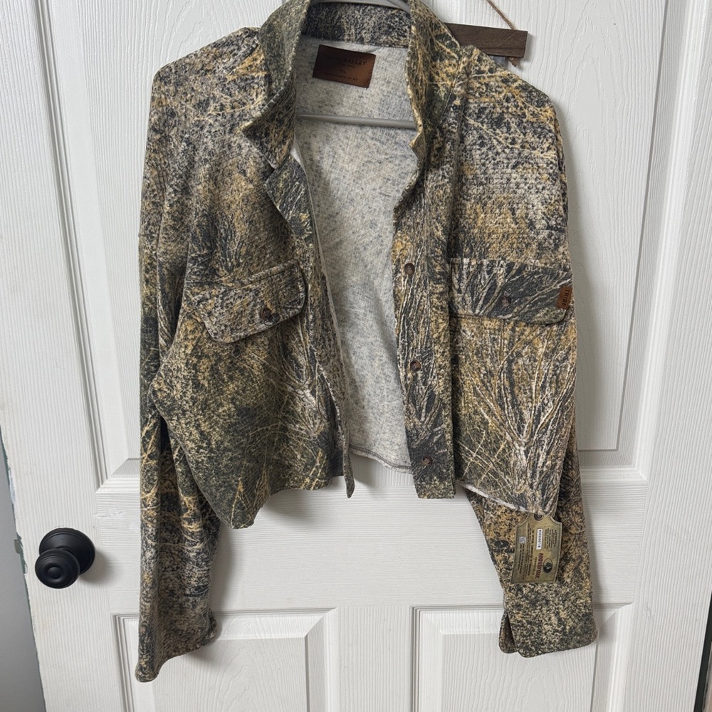 Tribe Kelley cropped waffle button up
